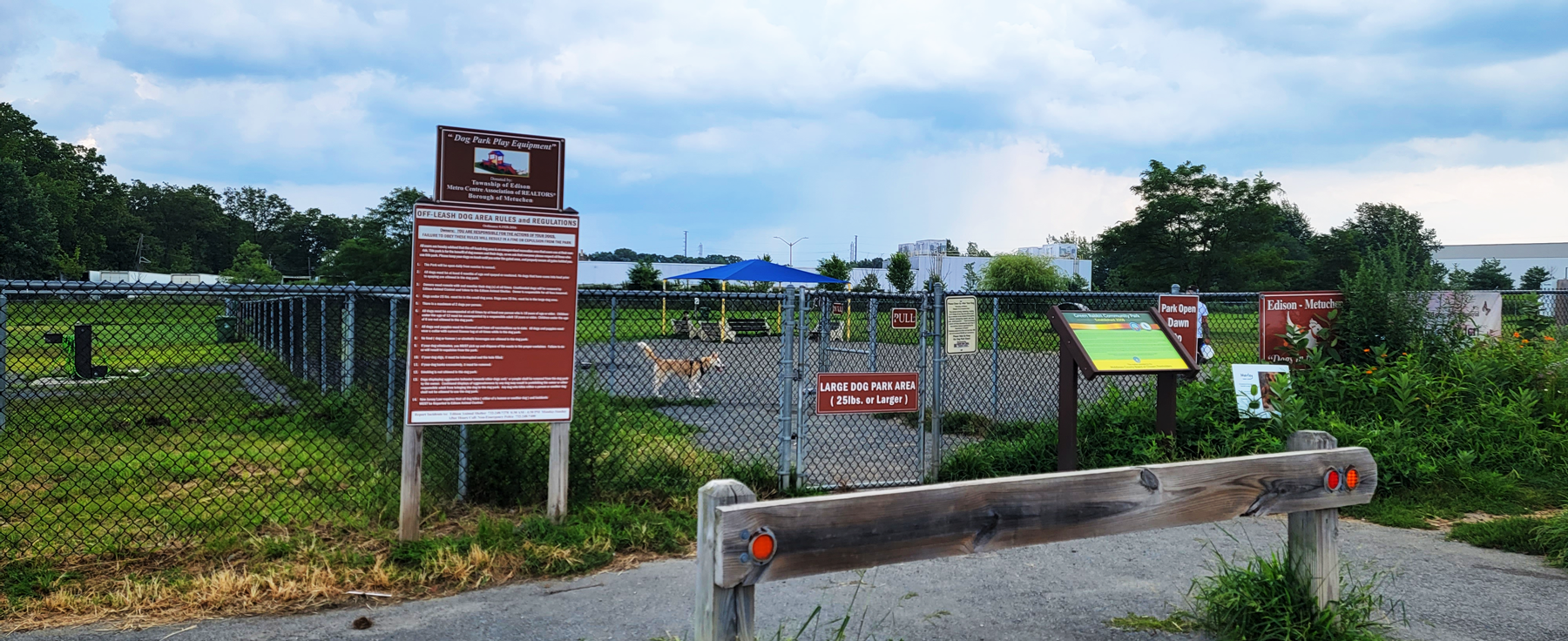 Edison Metuchen Dog Park Entrance